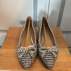 New Sophisticated Silver Flats with Bow Detail